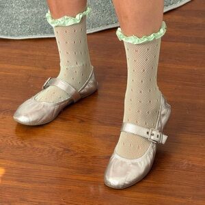 ✿ ruffled lace knee socks ✿